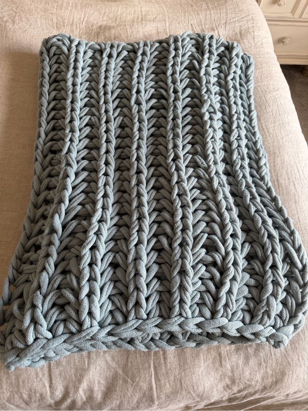Pottery Barn Colossal Ribber Handknit Throw in Chambray